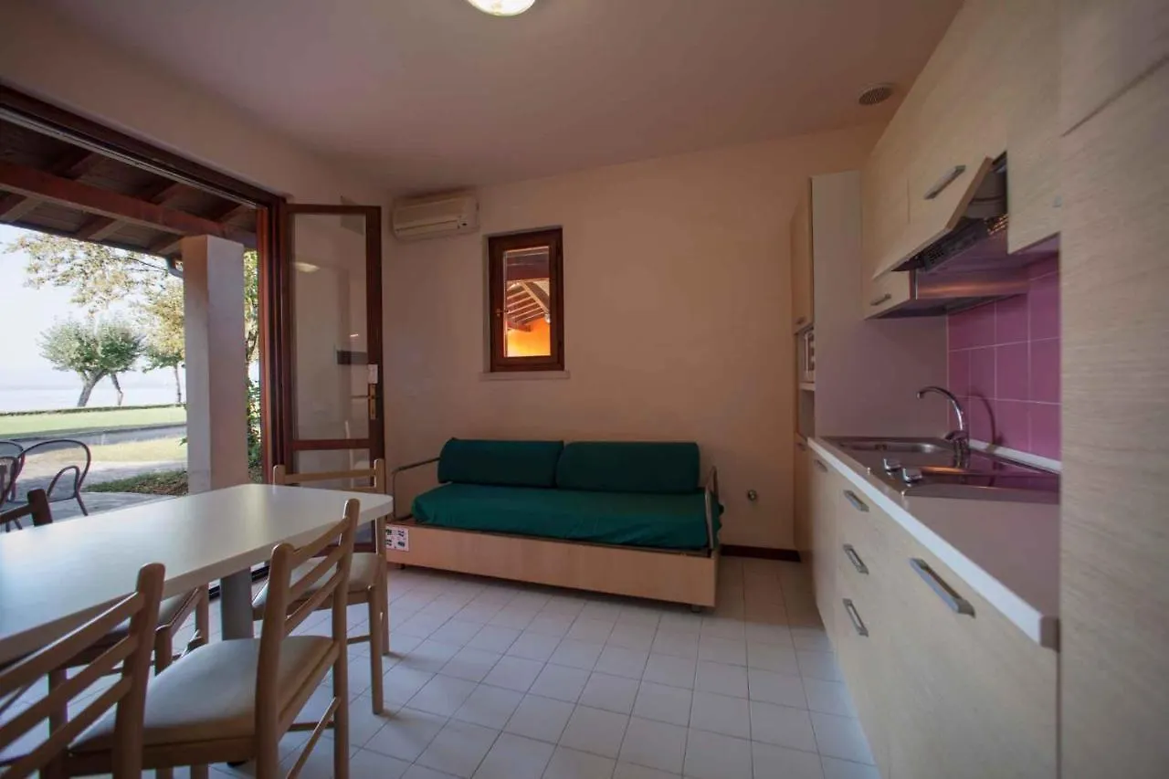 Bed and breakfast Holiday Home In Sirmione - Gardasee 38480 Italia